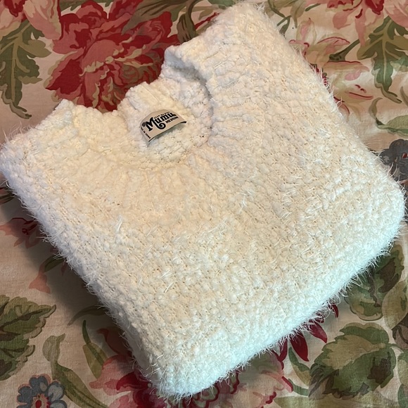 SHOW ME YOUR MUMU Size Medium Fuzzy Crop Varsity Sweater Nubby Ecru Ivory Soft - Picture 2 of 16